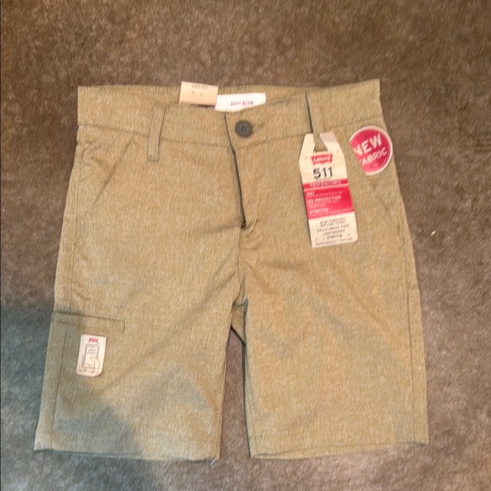 Levi's youth Tan Shorts